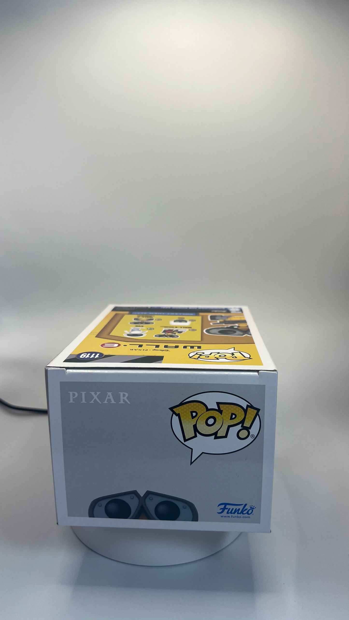 Funko Pop! Disney Pixar - Wall E - Specialty Series - Charging Wall-E 1119