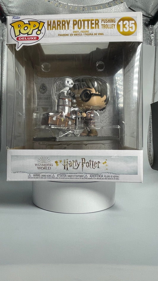 Funko Pop Deluxe Wizarding World Harry Potter Harry Potter Pushing Trolley 135