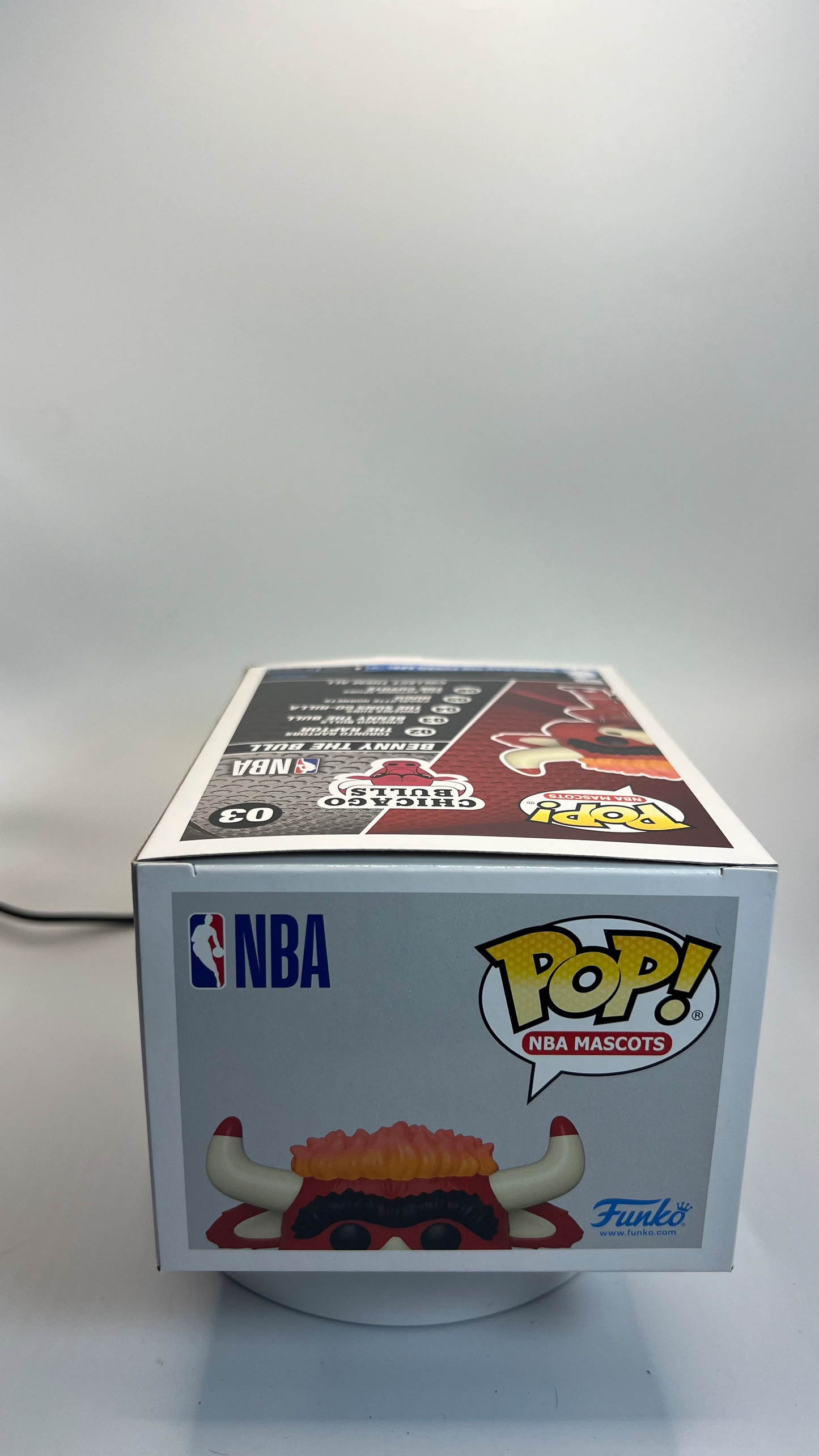 Funko Pop NBA Mascots Chicago Bulls Benny The Bull 03