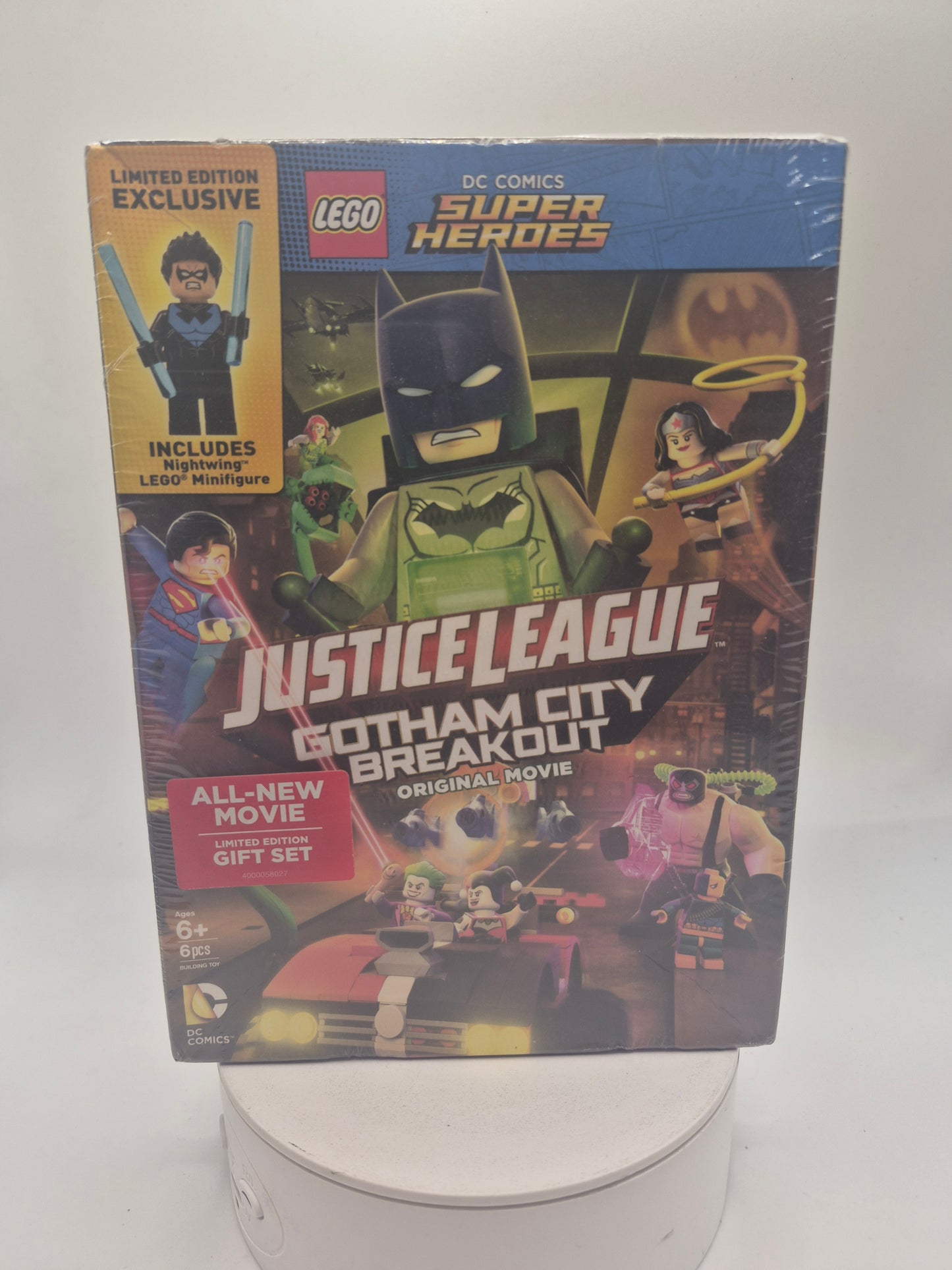 LEGO DC Super Heroes - Justice League Gotham City Breakout with Nightwing Minifigure